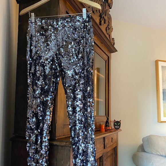 Forever 21 Dark Grey Cropped Sequin Pants - Picture 1 of 8